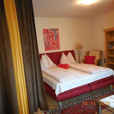 Appartements Und Fruehstueckspension Hofherr *