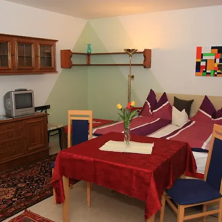Appartements Und Fruehstueckspension Hofherr *