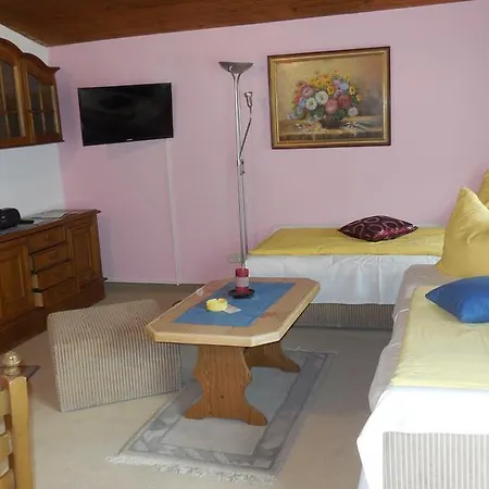 Appartement Und Fruhstuckspension Hofherr Imst