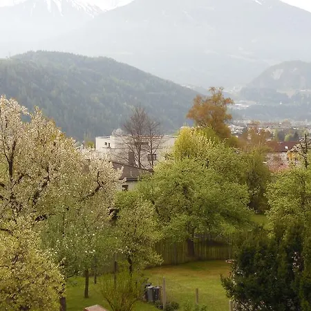 Und Fruhstuckspension Hofherr Appartement Imst