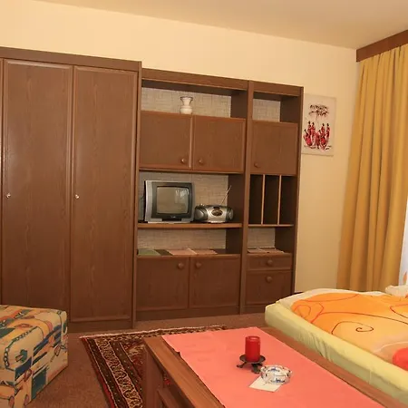 Apartment Und Hofherr Imst