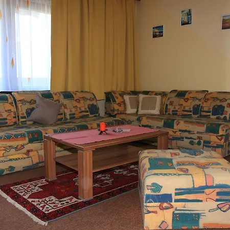 Und Hofherr Apartment