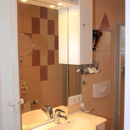 Apartment Und Hofherr *