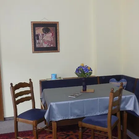 Apartment Und Hofherr Imst