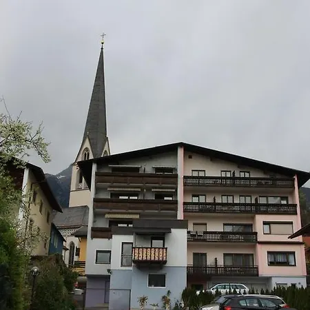 Und Hofherr Apartment *